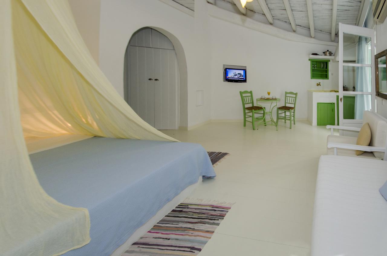 Thalassitra Village Hotel Adamantas  ภายนอก รูปภาพ